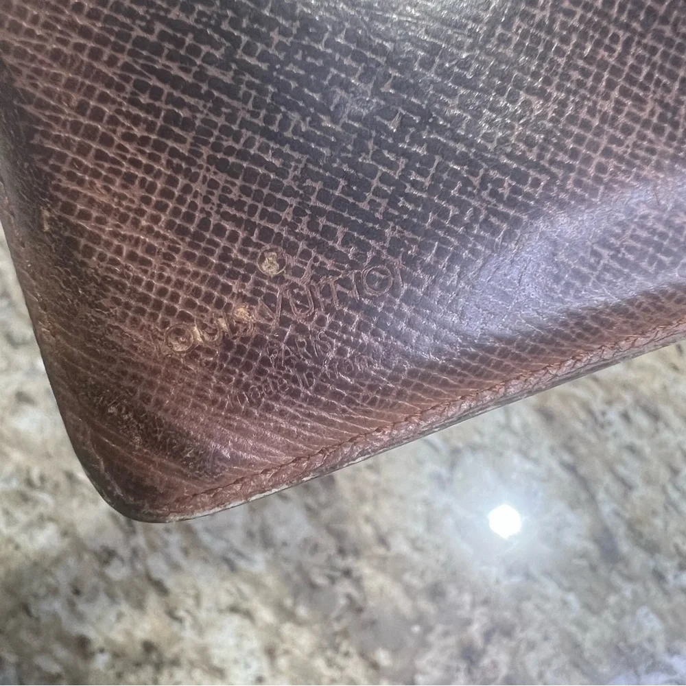 Authentic Vintage LOUIS Vuitton LV Monogram Short Bifold Wallet